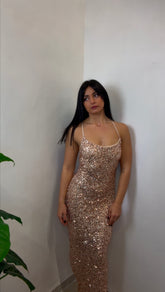 Dress Paillettes Gold – Lungo, Luminoso e con Schiena Scoperta