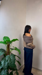 Maglioncino a barca in morbida maglia