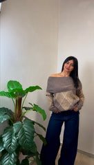 Maglioncino a barca in morbida maglia