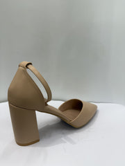 Tacco alto con cinturino nude