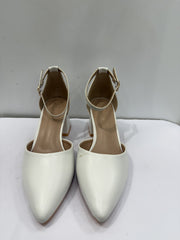 Tacco basso con cinturino