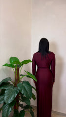 Dress Susan – Eleganza Scenografica con Spacco Laterale