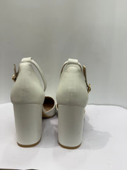 Tacco alto con cinturino bianco