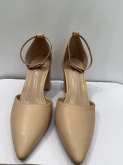 Tacco alto con cinturino nude