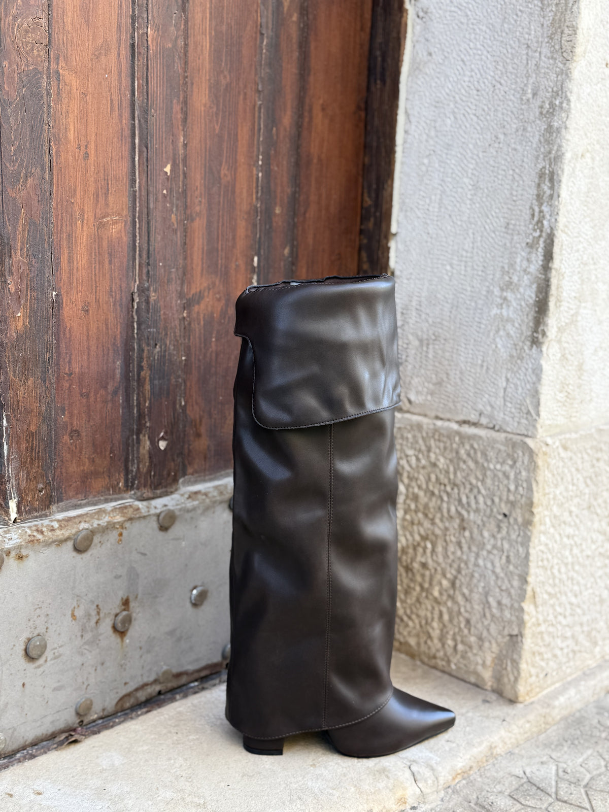 Stivali must have marrone